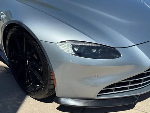 Used 2019 Aston Martin V8 Vantage Coupe RWD image 35
