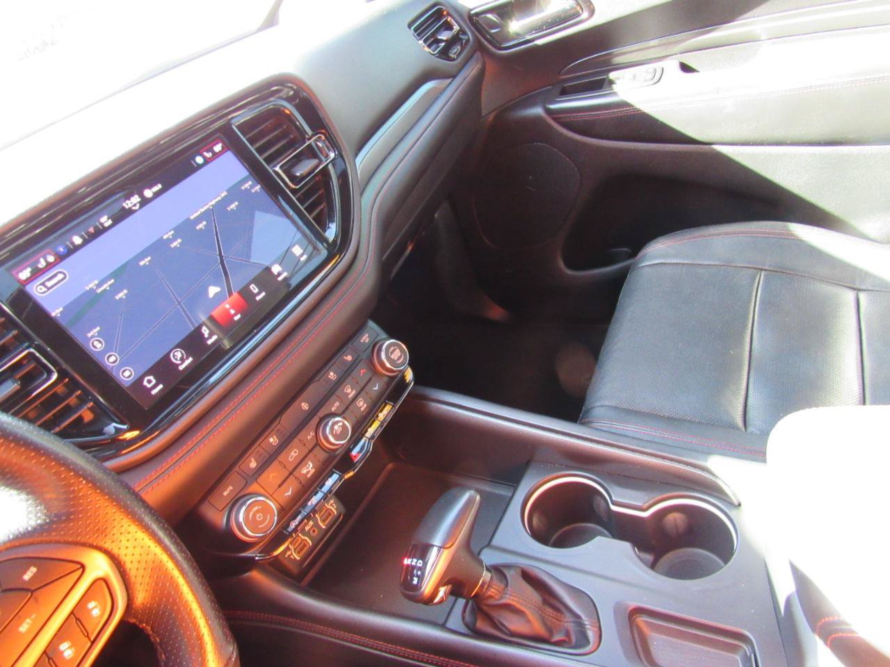 Used 2024 Dodge Durango GT AWD/4WD image 31