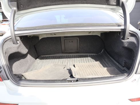 Used 2024 Volvo S60 T8 Plus w/ Climate Package image 18