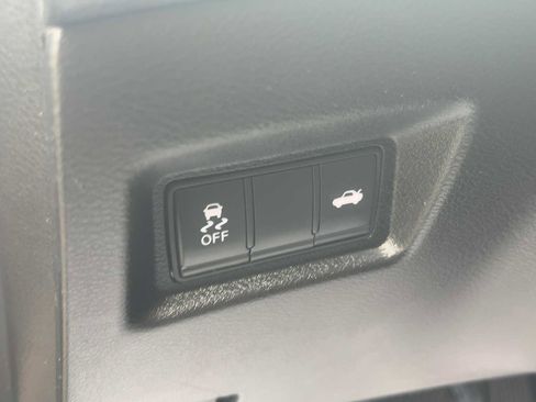 Used 2019 INFINITI Q50 Luxe w/ Cargo Package (L96) RWD image 15