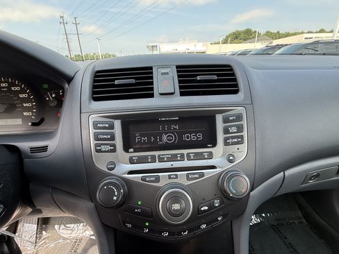 Used 2007 Honda Accord SE image 23
