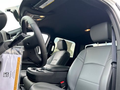 New 2024 RAM 4500 Tradesman w/ Chrome Appearance Group image 27