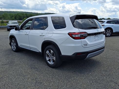 Certified 2023 Honda Pilot EX-L image 4