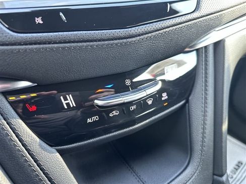 Certified 2024 Cadillac XT6 Luxury image 18