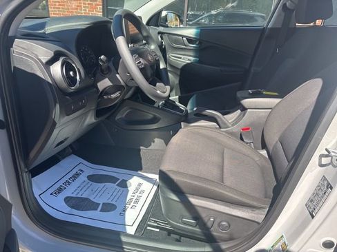 Used 2023 Hyundai Kona SEL image 10
