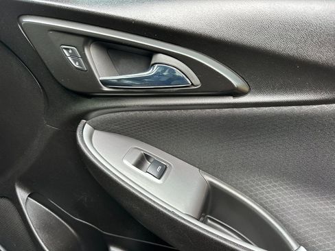 Used 2023 Chevrolet Malibu LT image 19