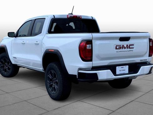 New 2025 GMC Canyon Elevation w/ Convenience Package image 12