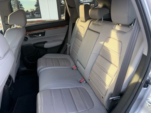 Used 2019 Honda CR-V Touring image 4