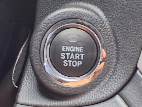 Certified 2025 Subaru Outback Premium image 13