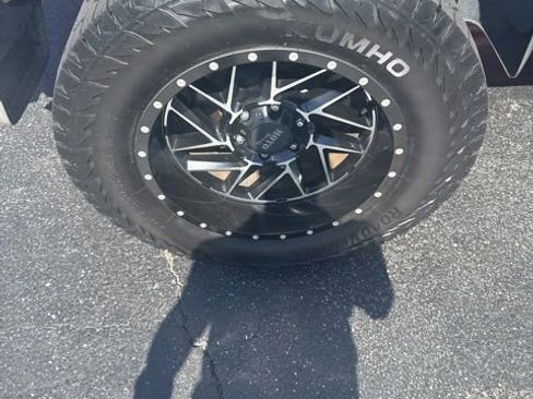 Used 2017 GMC Sierra 1500 SLE w/ Elevation Edition AWD/4WD image 17