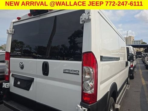 Used 2025 RAM ProMaster 2500 w/ U-Haul Equipment Group FWD image 4