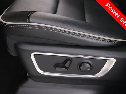 Used 2026 RAM 1500 Laramie w/ Night Edition AWD/4WD image 17