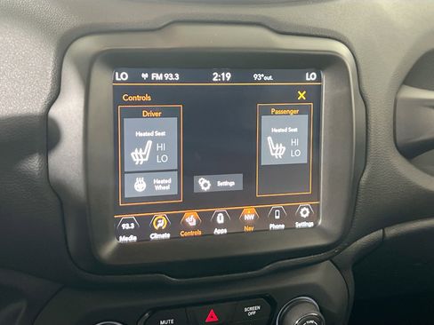 Used 2022 Jeep Renegade Latitude w/ Convenience Group AWD/4WD image 20