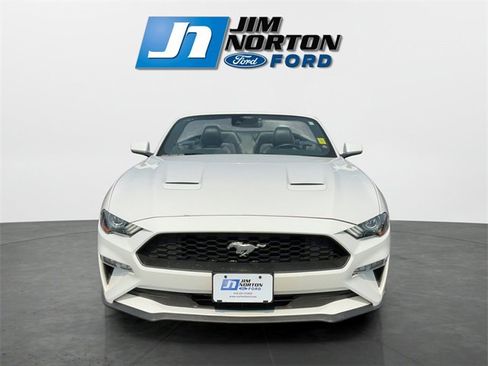 Used 2022 Ford Mustang Premium image 8