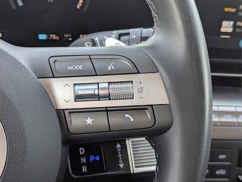Certified 2024 Hyundai Kona SEL FWD image 31