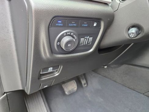 Used 2022 Jeep Grand Cherokee Limited 4xe w/ Luxury Tech Group II AWD/4WD image 19