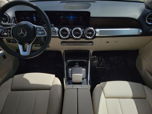 Used 2023 Mercedes-Benz GLB 250 4MATIC image 19