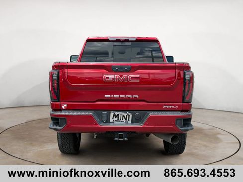 Used 2024 GMC Sierra 2500 AT4 w/ AT4 Premium Plus Package AWD/4WD image 4