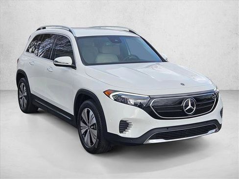 Used 2023 Mercedes-Benz EQB 300 4MATIC w/ Exclusive Package image 3