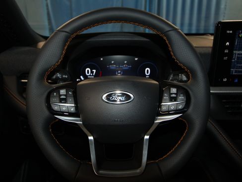 New 2026 Ford Explorer Tremor AWD/4WD image 9