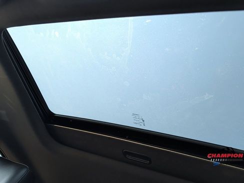 Used 2018 Jeep Grand Cherokee Limited image 29