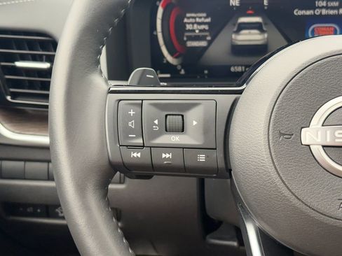 Used 2024 Nissan Rogue Platinum w/ Platinum Premium Package FWD image 12