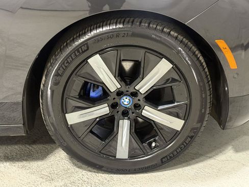 Used 2023 BMW iX xDrive50 w/ Premium Package AWD/4WD image 37