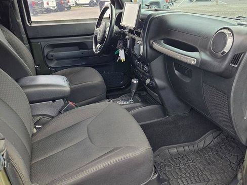 Used 2015 Jeep Wrangler Sport AWD/4WD image 16