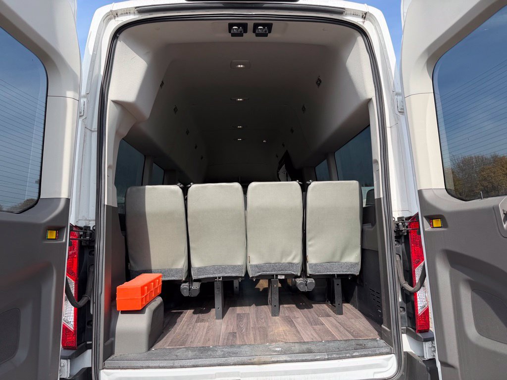 Used 2023 Ford Transit 350 XL AWD/4WD image 19