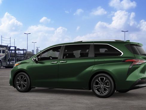 New 2026 Toyota Sienna Platinum image 5