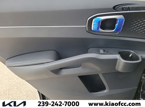 New 2026 Kia Sorento LX FWD image 14