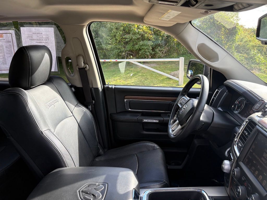Used 2016 RAM 1500 Laramie w/ Convenience Group AWD/4WD image 35