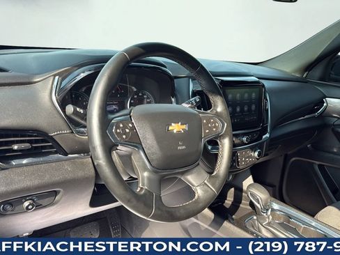 Used 2023 Chevrolet Traverse LT FWD image 33