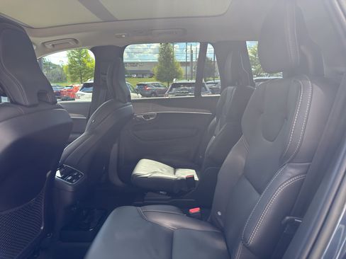 Used 2023 Volvo XC90 B6 Ultimate w/ Protection Package Premier AWD/4WD image 10