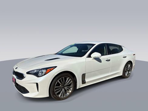 Used 2019 Kia Stinger AWD/4WD image 2