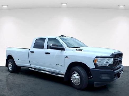 Used 2022 RAM 3500 Tradesman RWD image 5