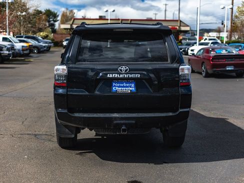 Used 2024 Toyota 4Runner SR5 Premium w/ Moonroof Package AWD/4WD image 8