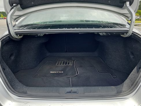 Used 2021 Nissan Sentra S FWD image 13