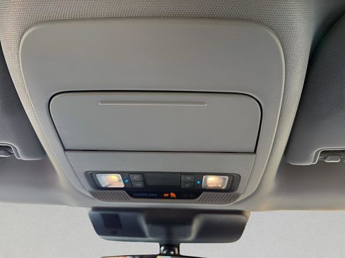 Used 2022 Ford F150 XLT image 24