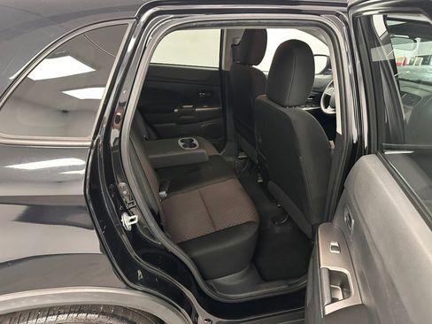 Used 2019 Mitsubishi Outlander Sport ES FWD image 35