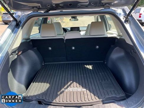 Used 2022 Toyota Corolla Cross L AWD/4WD image 10