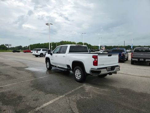 Used 2023 Chevrolet Silverado 2500 LT w/ Convenience Package AWD/4WD image 5