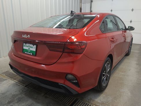 Used 2023 Kia Forte LXS w/ LXS Technology Package FWD image 9