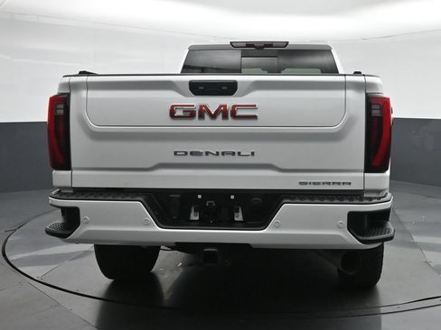 Used 2024 GMC Sierra 2500 Denali w/ Denali Reserve Package AWD/4WD image 6