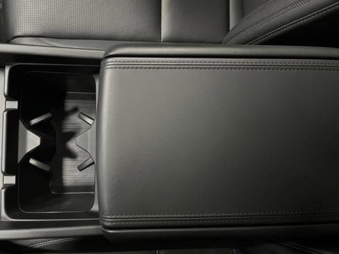 Used 2025 Hyundai Santa Fe Calligraphy image 22