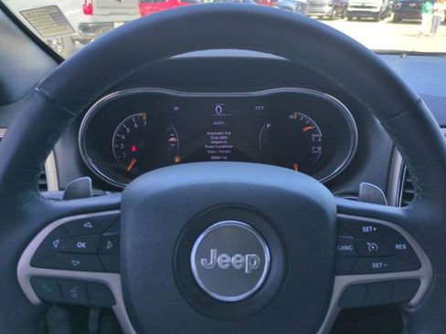 Used 2016 Jeep Grand Cherokee Limited AWD/4WD image 31