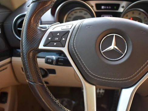 Used 2016 Mercedes-Benz SL 550 image 30