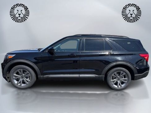 Certified 2022 Ford Explorer XLT w/ Equipment Group 202A AWD/4WD image 8