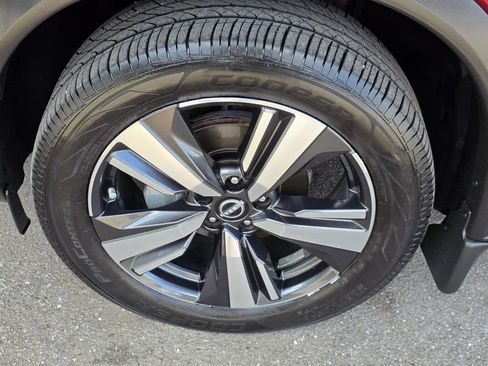 Used 2023 Nissan Rogue Platinum w/ Platinum Premium Package AWD/4WD image 43