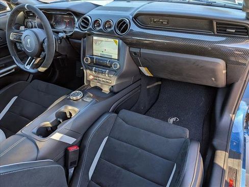 Used 2021 Ford Mustang Shelby GT500 w/ Carbon Fiber Track Pack image 21